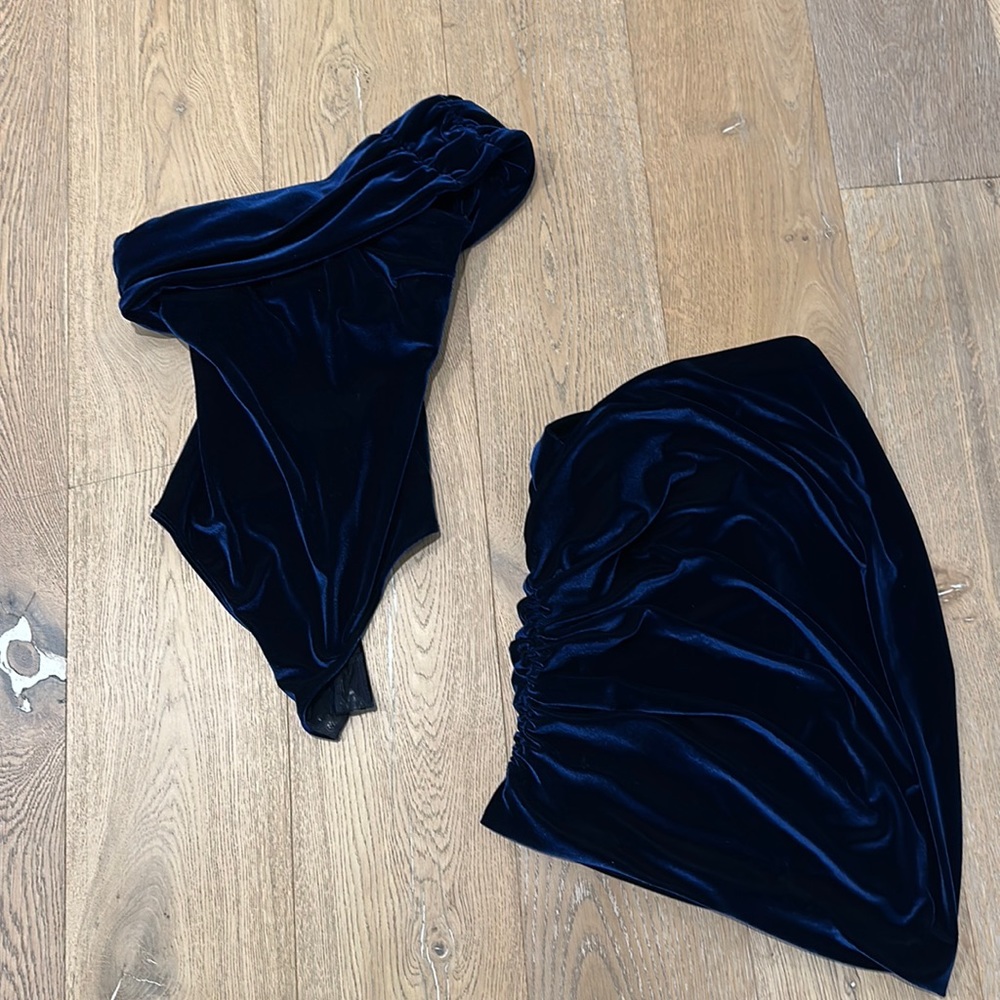 ALIX NYC Navy Velvet Skirt Set